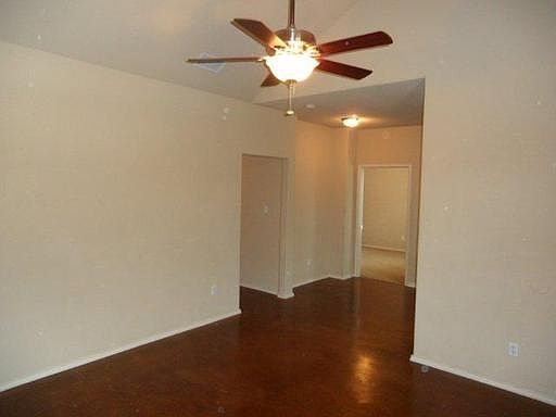 2nd image of 113 Lindas Creek Ln #115