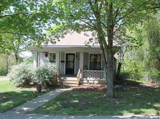 105 Murray Hill Dr, Warrensburg, MO 64093