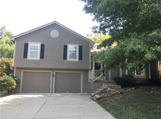 2802 NW 1st St, Blue Springs, MO 64014