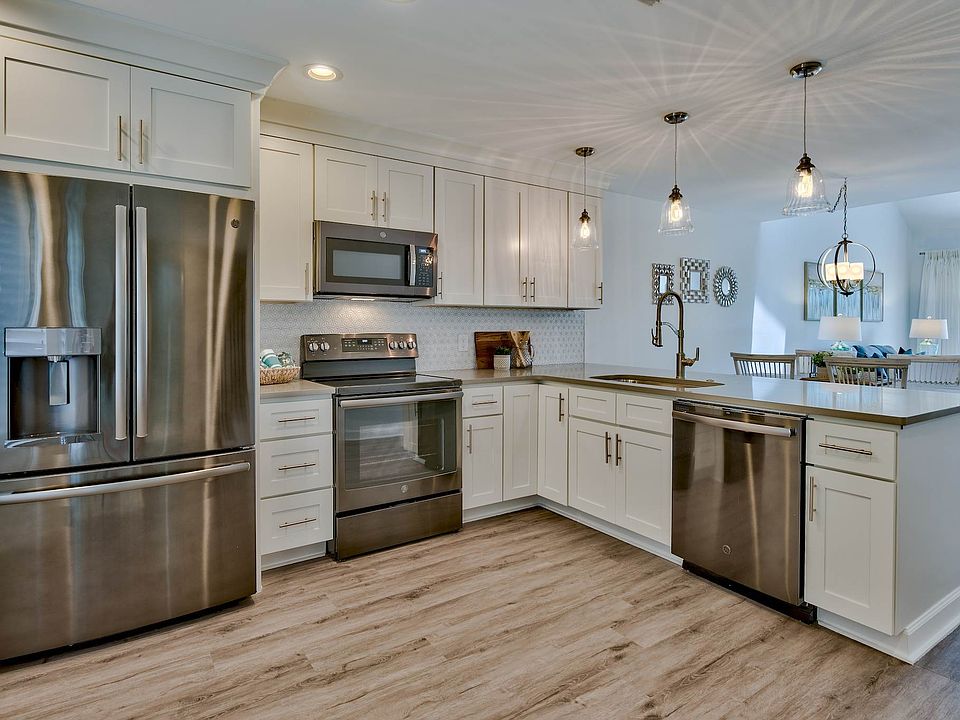 1st image of 289 Sandestin Blvd W
