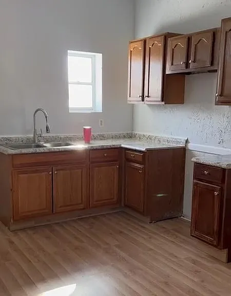5528 Gilmore Ave — Photo 6