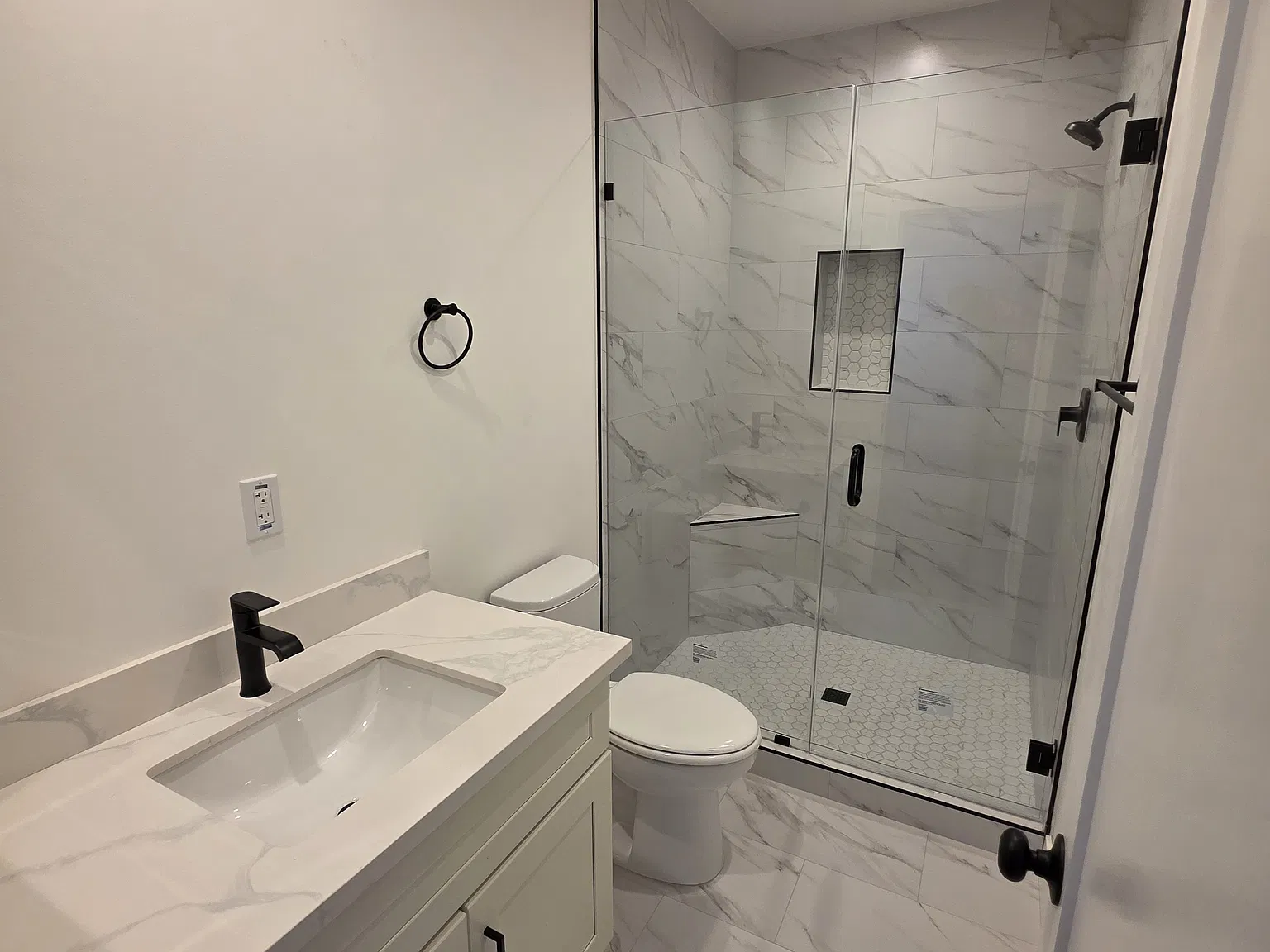 Studio, 300 sqft, $1,450 — Photo 4