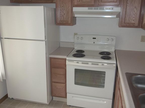 Fully-equipped kitchen