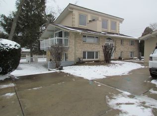 1600 S Meyers Rd, Lombard, IL 60148