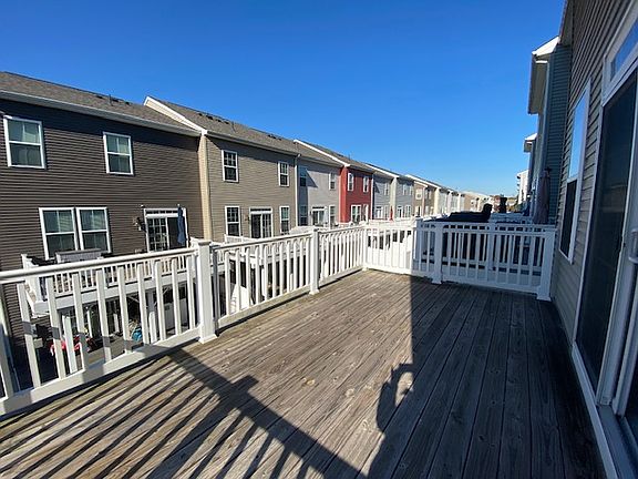 3rd image of 10726 Shadewell Spring Way
