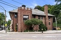 1 bed, 1.0 bath, 425 sqft, $1,975 — Photo 2