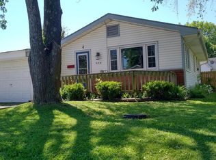 438 E Madison St, Marshfield, MO 65706