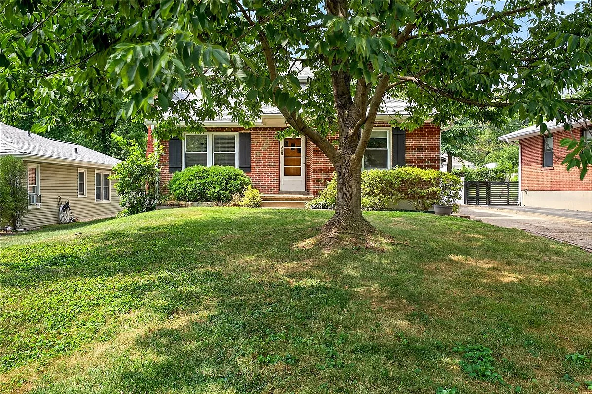 4 bed, 2029 sqft, $3,000 — Photo 3