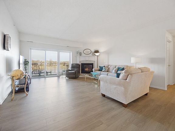 4th image of 18630 Pine Lake Dr APT 2C