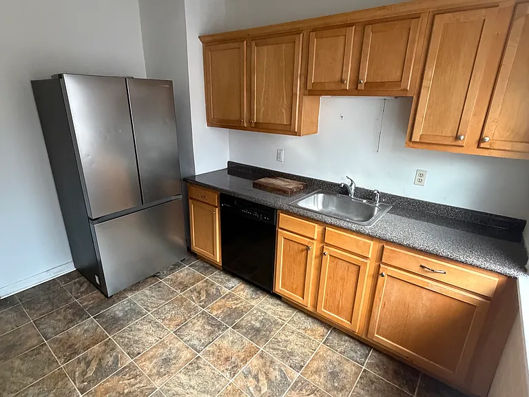 97 Rand Ave — Photo 4