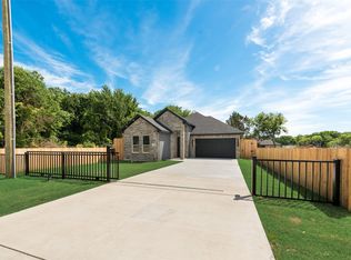 4222 Connecticut Ave, Lancaster, TX