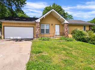 3241 W Cynthia St, Springfield, MO 65810