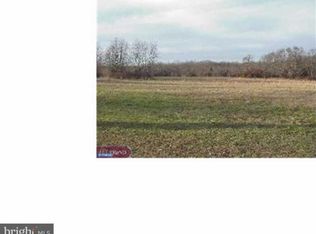 899 W Malaga Rd, Williamstown, NJ 08094