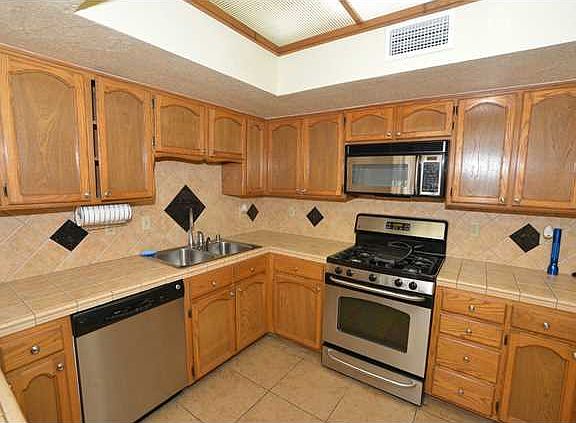 4th image of 1340 James Kelley Dr