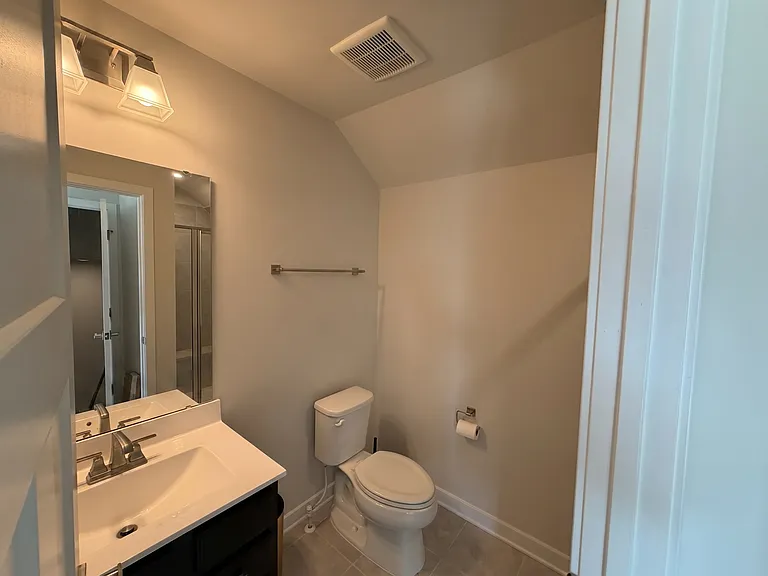 Loft full bathroom