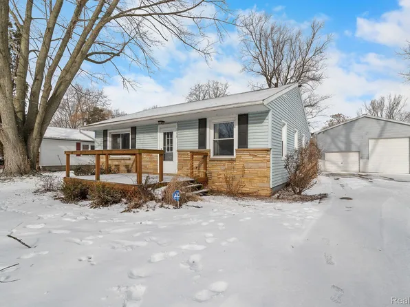 1230 Reo Rd, Lansing, MI 48910