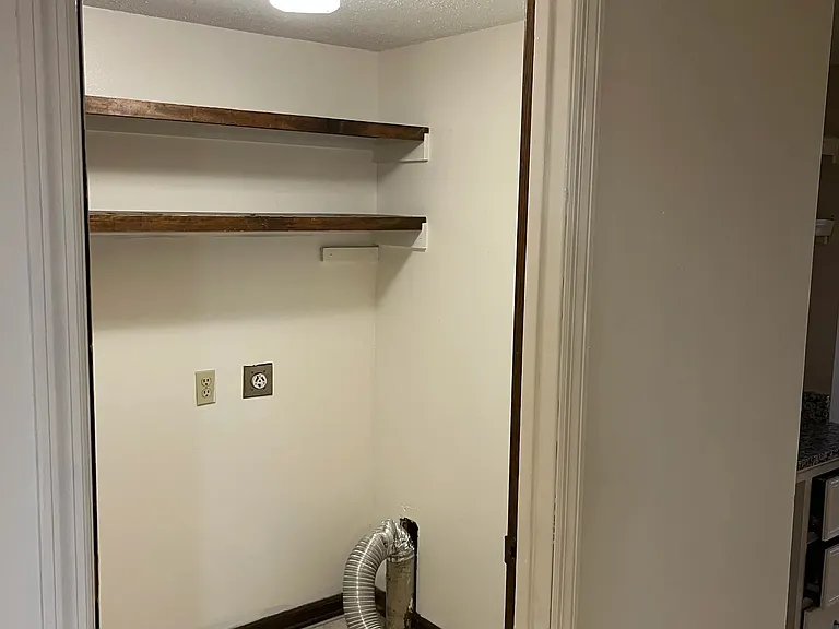 8 Lisa Ct — Photo 21