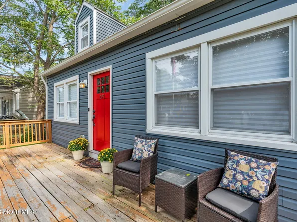 207 Pacific Avenue, Beachwood, NJ 08722