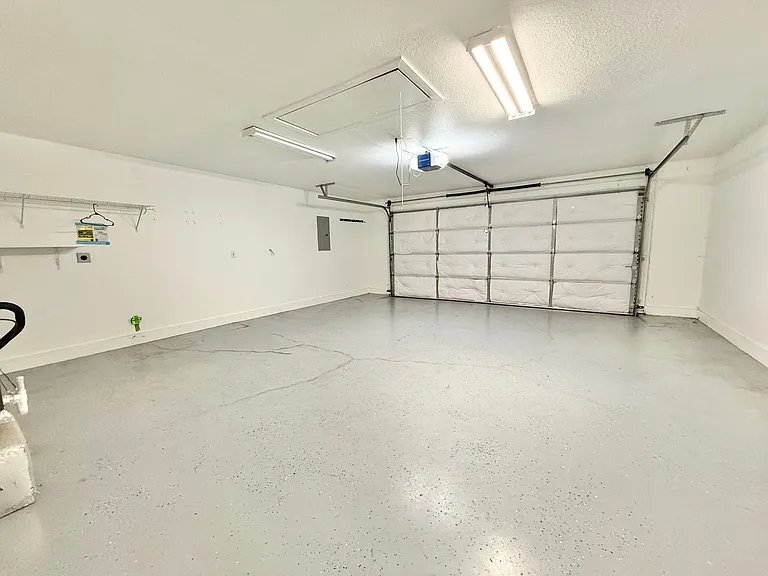 1105 Mercer Dr — Photo 24