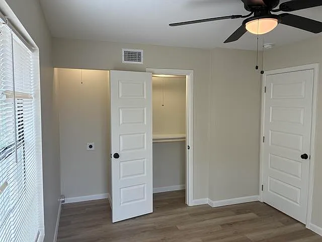 705 E Bustamante St #2 — Photo 11