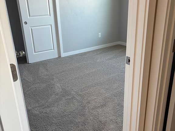 4th image of 19269 Geneva Way