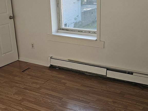 2nd image of 644 2nd Ave APT 3
