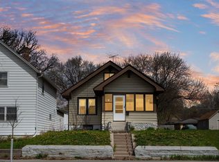 1089 Hudson Rd, Saint Paul, MN 55106