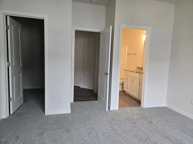1609-1615-1654 Aspen Ct — Photo 22