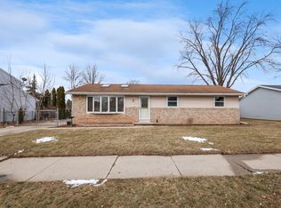 1714 Boland Rd, Green Bay, WI 54303