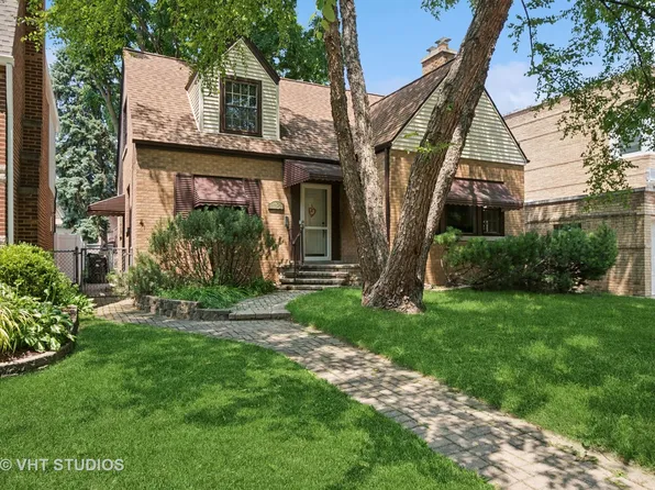 (undisclosed Address), Chicago, IL 60646