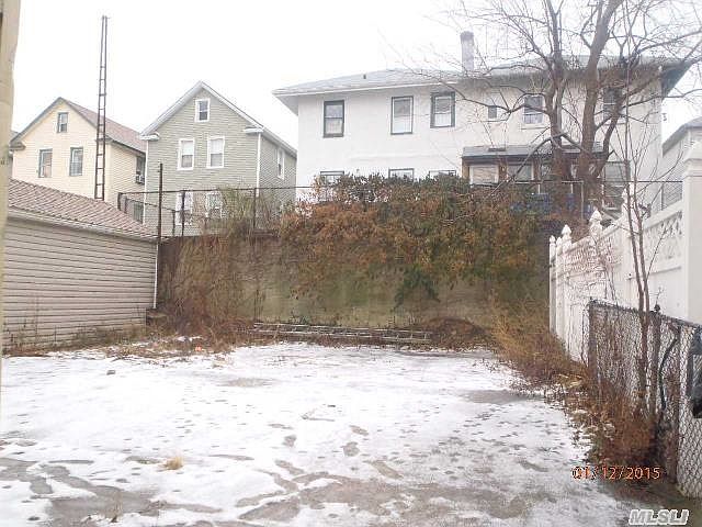 2nd image of 2339 124th St