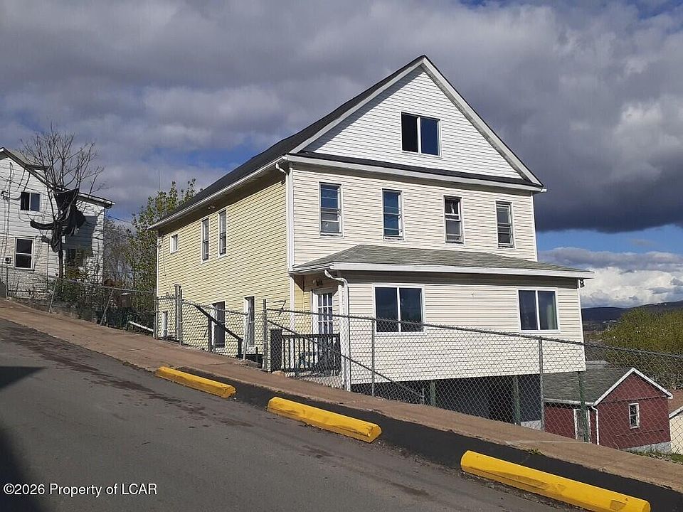 1st image of 1213 Acker Ave