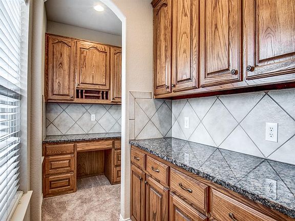 5th image of 4308 Orchard Gate Dr