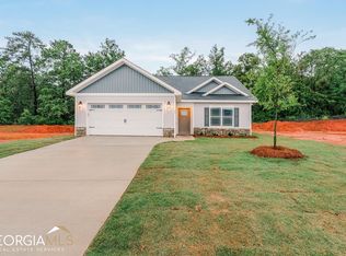 153 Red Tail Cir, Byron, GA 31008
