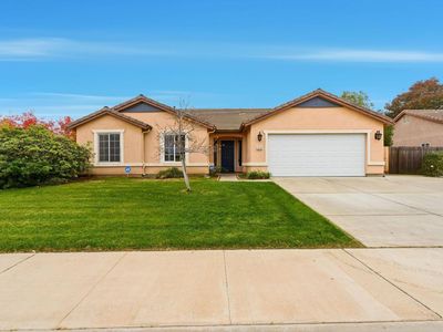 1975 W Tudor Ln, Hanford, CA, 93230