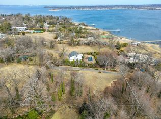 36 Pheasant Run Lane, Great Neck, NY 11024