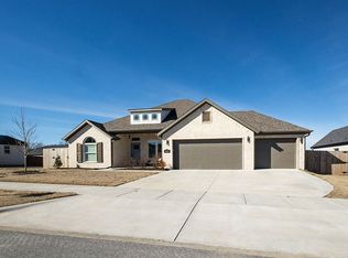 2835 S Carbon Rd, Fayetteville, AR 72701