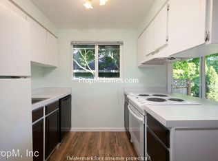 3590-3600 NE 8th St, Gresham, OR 97030