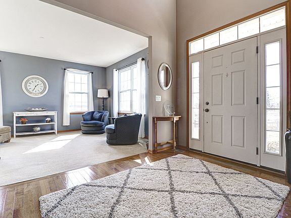 3rd image of 11866 Leland Ln