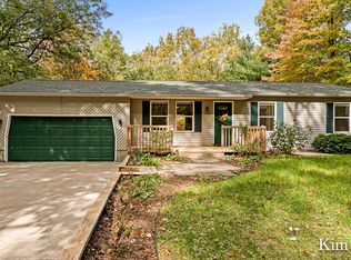 3864 W River Rd, Muskegon, MI 49445