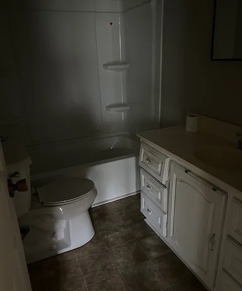 604 King Richard Rd — Photo 3