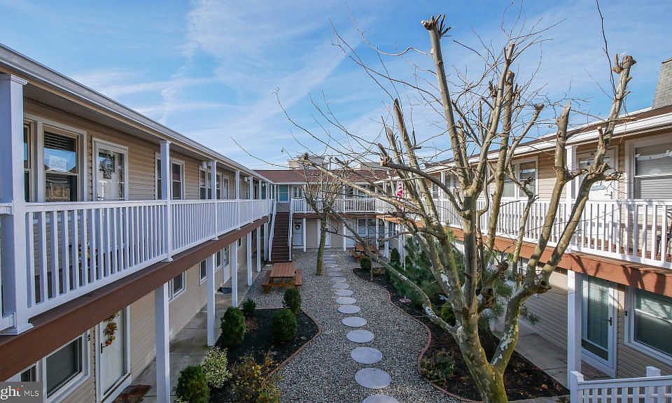 6 N Newport Ave, Ventnor City, NJ 08406 Zillow