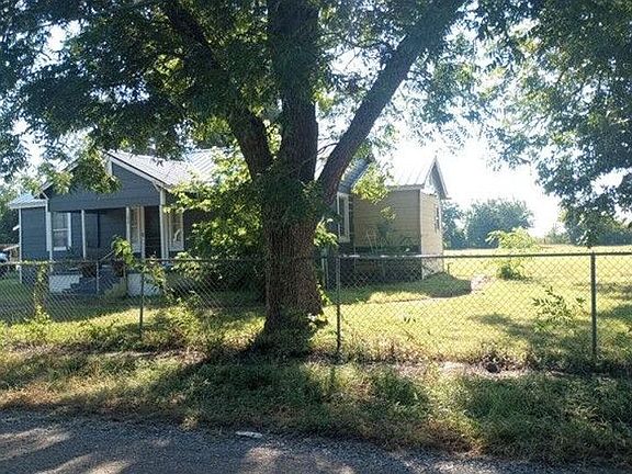 2nd image of 103 Goodwin Ln