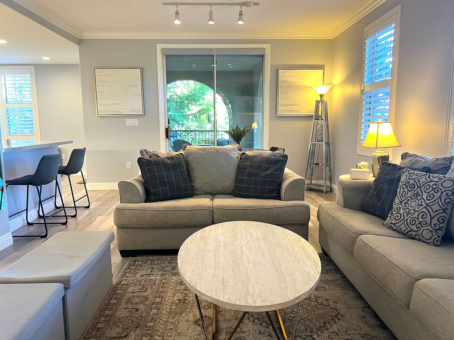 2 bed, 2.5 bath, 1531 sqft, $4,900 — Photo 3