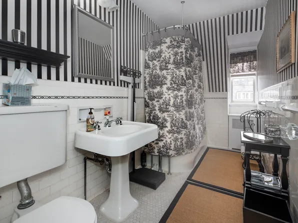 34-22 87th Street image 14 of 20