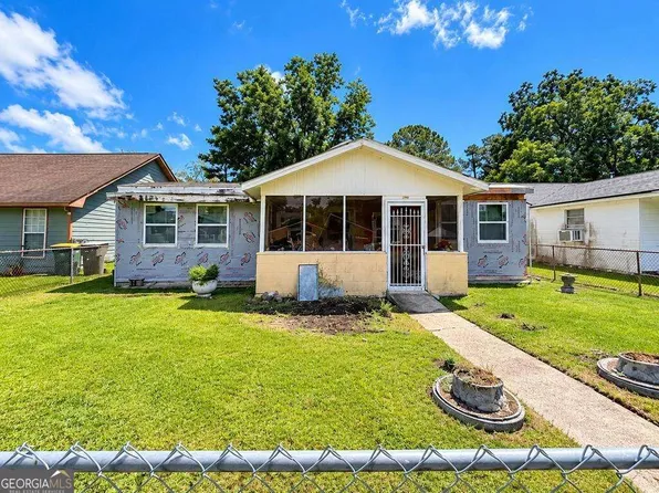 1006 Crosby St, Savannah, GA 31415