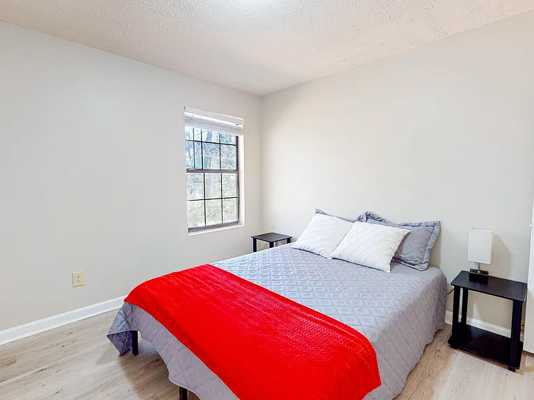 6189 Charring Cross Ct — Photo 2