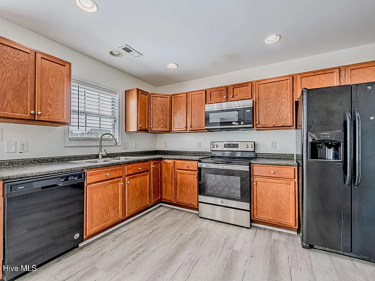 106 Chinkapin Ct — Photo 12