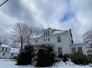 37 Oak St, Springvale, ME 04083