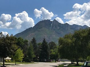 5738 S Glenbrook Dr, Holladay, UT 84121